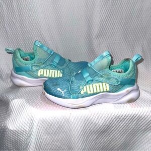 PUMA slip in sneakers Children’s 12.5 turquoise